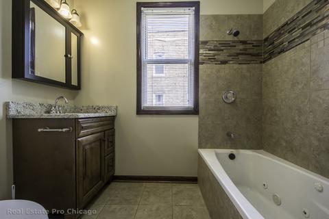 7840 S Champlain Ave, Chicago, IL 60619 photo 14