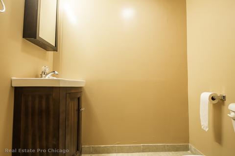 7840 S Champlain Ave, Chicago, IL 60619 photo 10