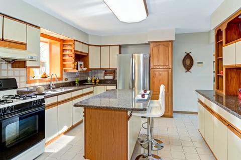 6647 Bentley Ave, Willowbrook, IL 60527 photo 12