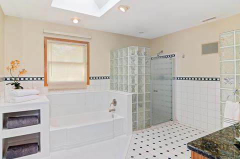 6647 Bentley Ave, Willowbrook, IL 60527 photo 19