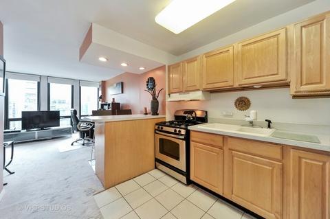 1 E Scott St #2107, Chicago, IL 60610 photo 5