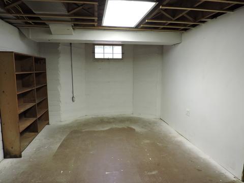 570 Normal Rd, Dekalb, IL 60115 photo 24