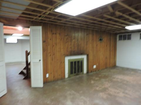 570 Normal Rd, Dekalb, IL 60115 photo 23