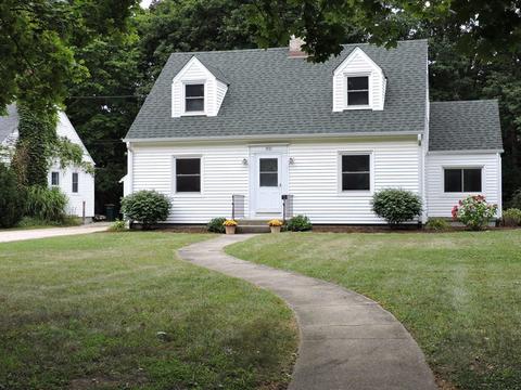 570 Normal Rd, Dekalb, IL 60115 photo 1