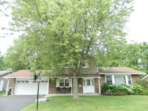 4160 Hudson Dr, Hoffman Estates, IL 60192 photo 1