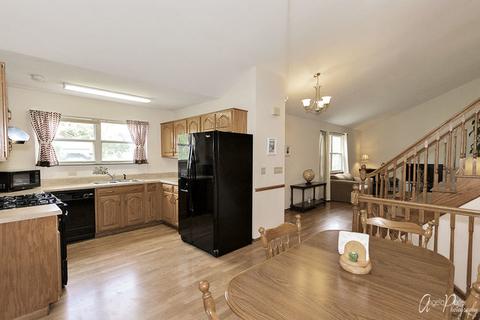 1415 N Parkview Ter, Algonquin, IL 60102 photo 10