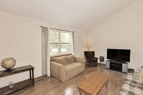 1415 N Parkview Ter, Algonquin, IL 60102 photo 5
