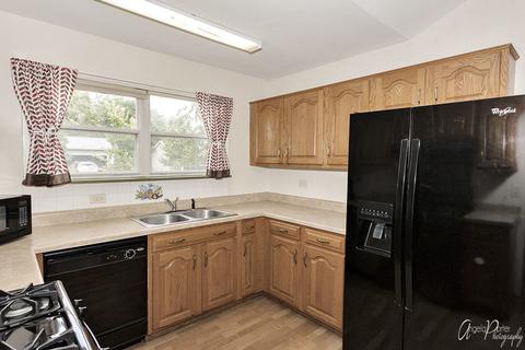 1415 N Parkview Ter, Algonquin, IL 60102 photo 8