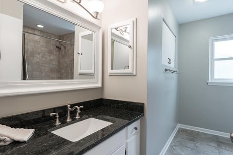 312 Robin Hill Dr, Naperville, IL 60540 photo 17