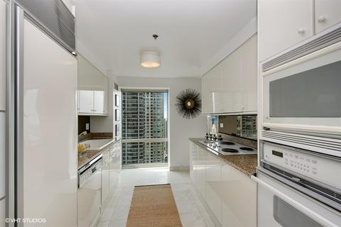 100 E Huron St #2402, Chicago, IL 60611 photo 4