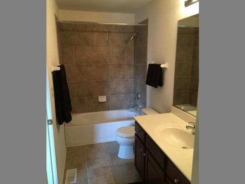 994 Reading St, Bartlett, IL 60103 photo 23