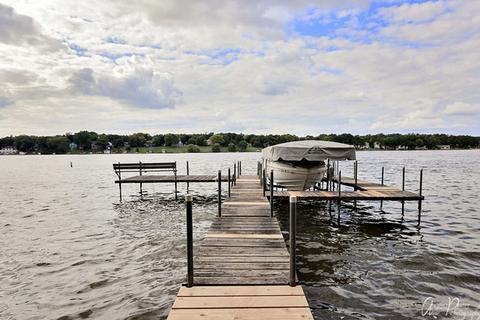 804 Regner Rd, Mchenry, IL 60051 photo 3