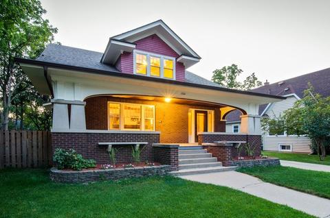 1026 Center St, Elgin, IL 60120 photo 1