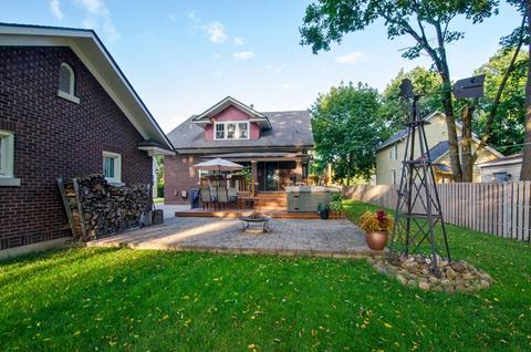 1026 Center St, Elgin, IL 60120 photo 3