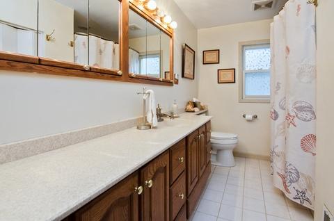 1026 Center St, Elgin, IL 60120 photo 9