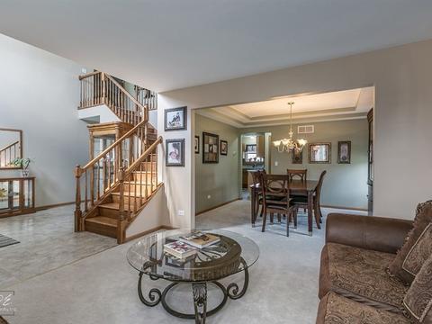 2103 Fairfield Dr, Plainfield, IL 60586 photo 4