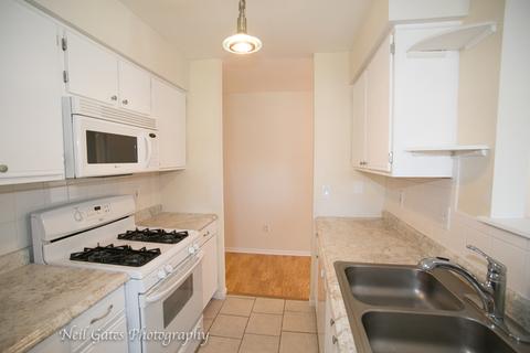 21741 W Halifax Dr, Plainfield, IL 60544 photo 5