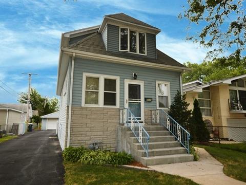 8215 44th Pl, Lyons, IL 60534 photo 1