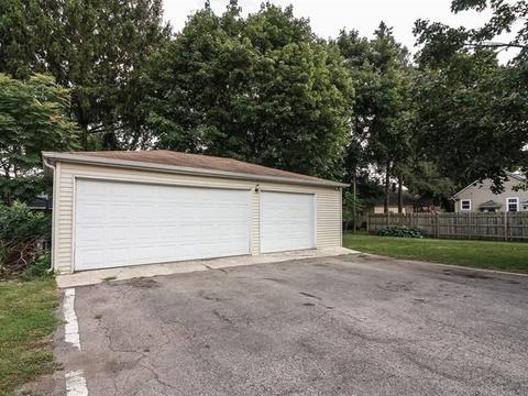813 Preston Ave, Elgin, IL 60120 photo 3