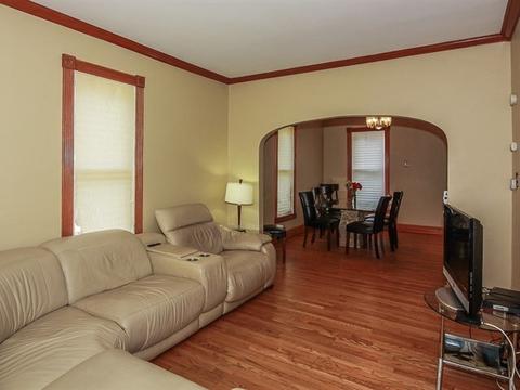813 Preston Ave, Elgin, IL 60120 photo 5
