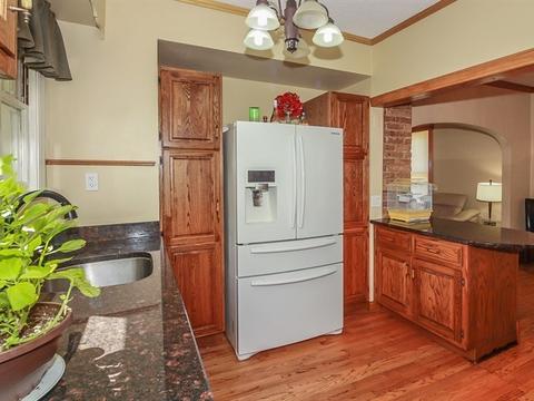 813 Preston Ave, Elgin, IL 60120 photo 11