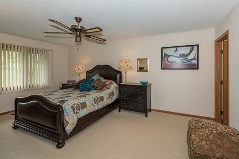 1202 Waltham Ln, Bartlett, IL 60103 photo 14