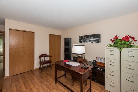 1202 Waltham Ln, Bartlett, IL 60103 photo 18