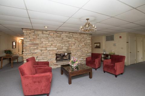 460 W Downer Pl #4E, Aurora, IL 60506 photo 4