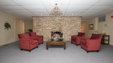 460 W Downer Pl #4E, Aurora, IL 60506 photo 5