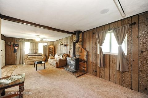 85 E Dennis Rd, Wheeling, IL 60090 photo 3