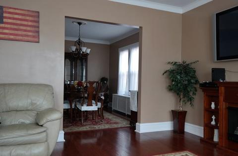 5746 N Mango Ave, Chicago, IL 60646 photo 4