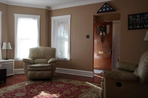 5746 N Mango Ave, Chicago, IL 60646 photo 3