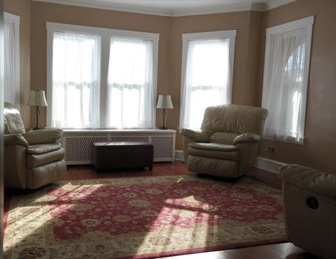 5746 N Mango Ave, Chicago, IL 60646 photo 2