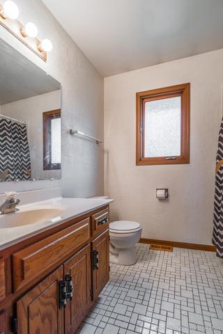 2835 Compton Rd, Aurora, IL 60504 photo 14