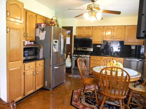 182 E Strong St, Wheeling, IL 60090 photo 5