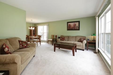 1240 Spring Creek Rd, Elgin, IL 60120 photo 2