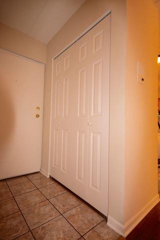 586 Fairway View Dr #1-3D, Wheeling, IL 60090 photo 2