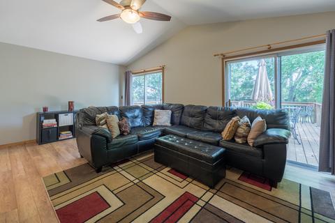 1020 Dover Ln, Aurora, IL 60504 photo 12