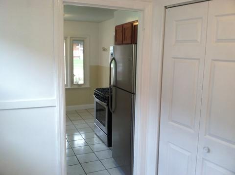 527 E 148th Pl, Harvey, IL 60426 photo 3