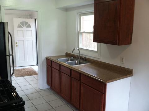 527 E 148th Pl, Harvey, IL 60426 photo 5