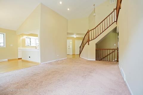 1604 Cypress Ct, Hoffman Estates, IL 60169 photo 3