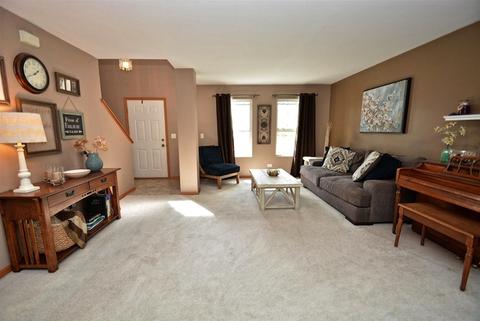 1412 Broadlawn Dr, Plainfield, IL 60586 photo 3