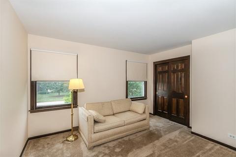 425 S Hickory Ave, Bartlett, IL 60103 photo 22