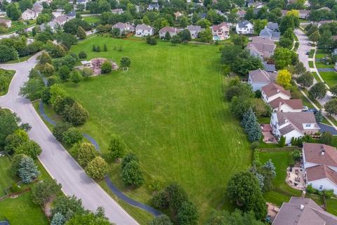 1430 Eastgate Ln, Bartlett, IL 60103 photo 34