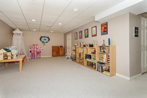 1430 Eastgate Ln, Bartlett, IL 60103 photo 24
