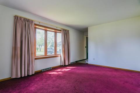 1021 Greenview Dr, Aurora, IL 60505 photo 8