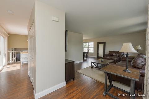 12346 Bob White Ln, Plainfield, IL 60585 photo 2