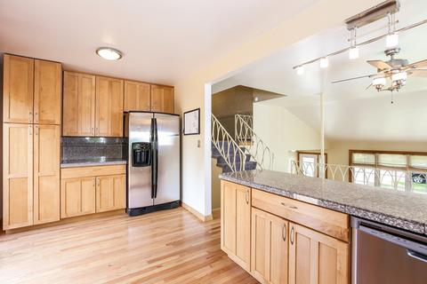 509 N 7th Ave, Des Plaines, IL 60016 photo 17