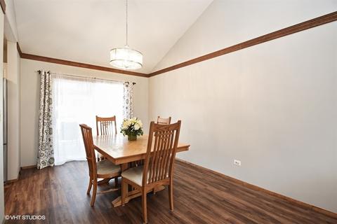 752 Colony Ave, Lindenhurst, IL 60046 photo 6