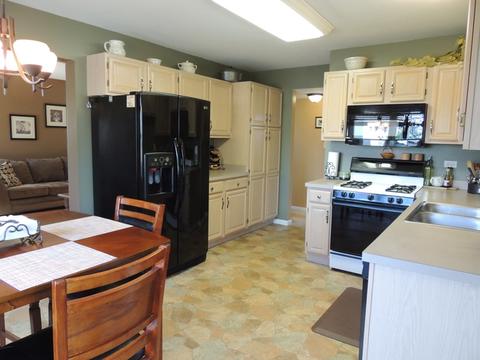 1914 Olde Mill Rd, Plainfield, IL 60586 photo 11